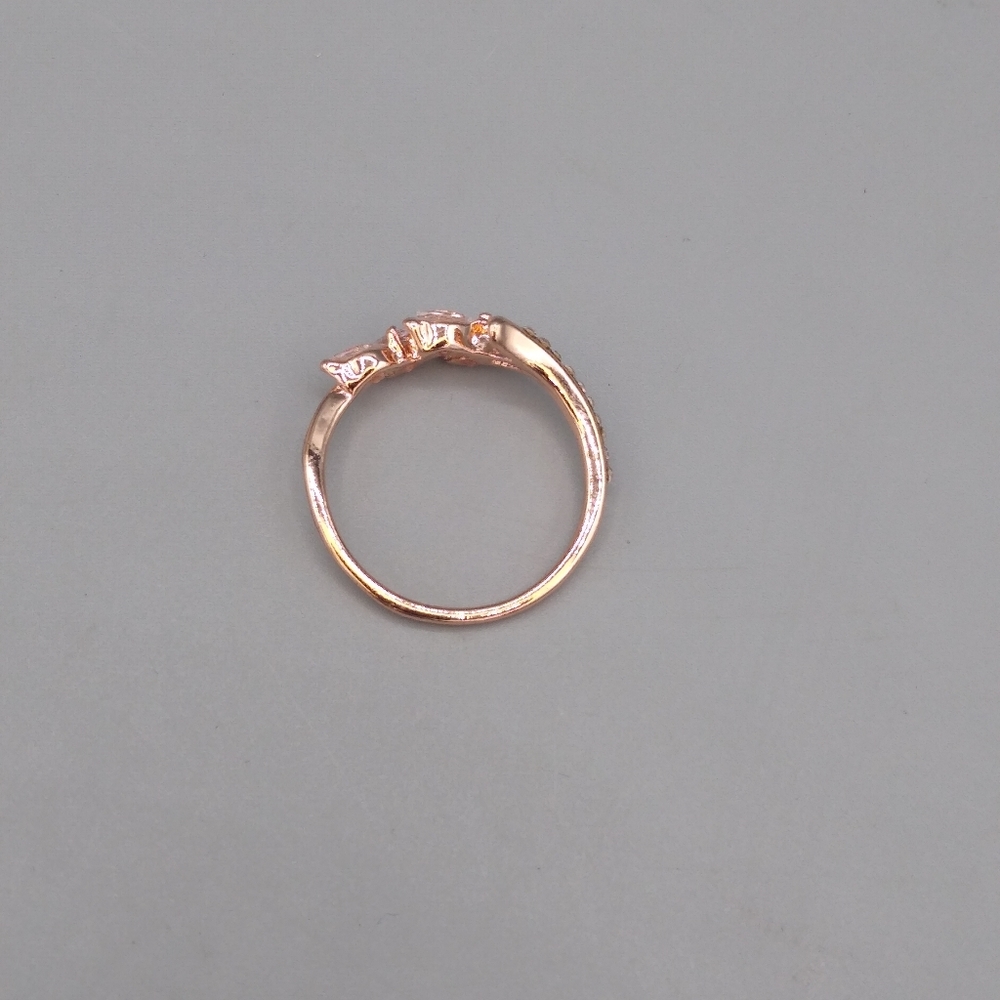 Rose Gold Tone Vine Rhinestone Leaf Pavé Ring Sizes 6, 7, 8, 9 - Picture 9 of 10